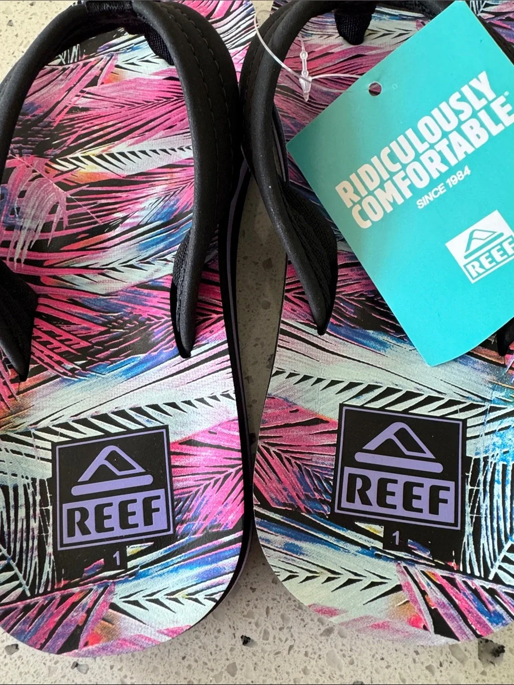 Reef Kids Palm Print Flip Flops - Pink, Blue, Black Casual Sandals Size 1 NWT